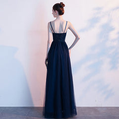The Ryona Navy Blue Sleeveless Gown