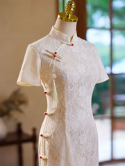 The Karera Sleeveless Cheongsam Gown