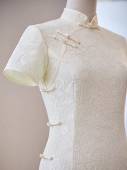 The Velora Sleeveless Cheongsam Gown