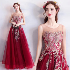 The Raureni Red Sleeveless Gown