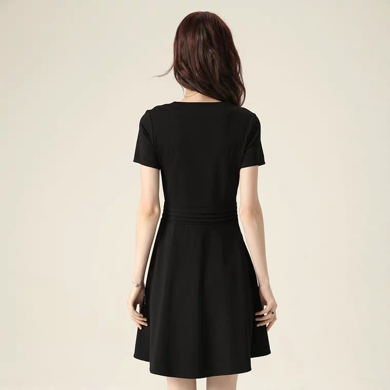 The Vanesse Black Short Sleeves Dress