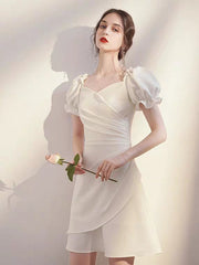 The Rhys Short Puffed Sleeves Dress