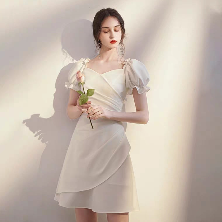 The Rhys Short Puffed Sleeves Dress