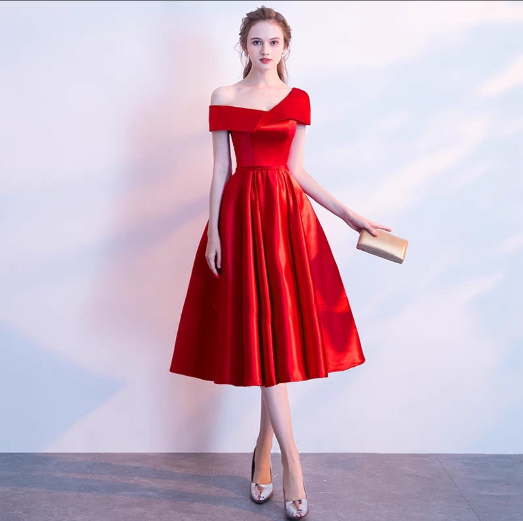 The Thalia Off Shoulder Dress (Available in 3 colours)