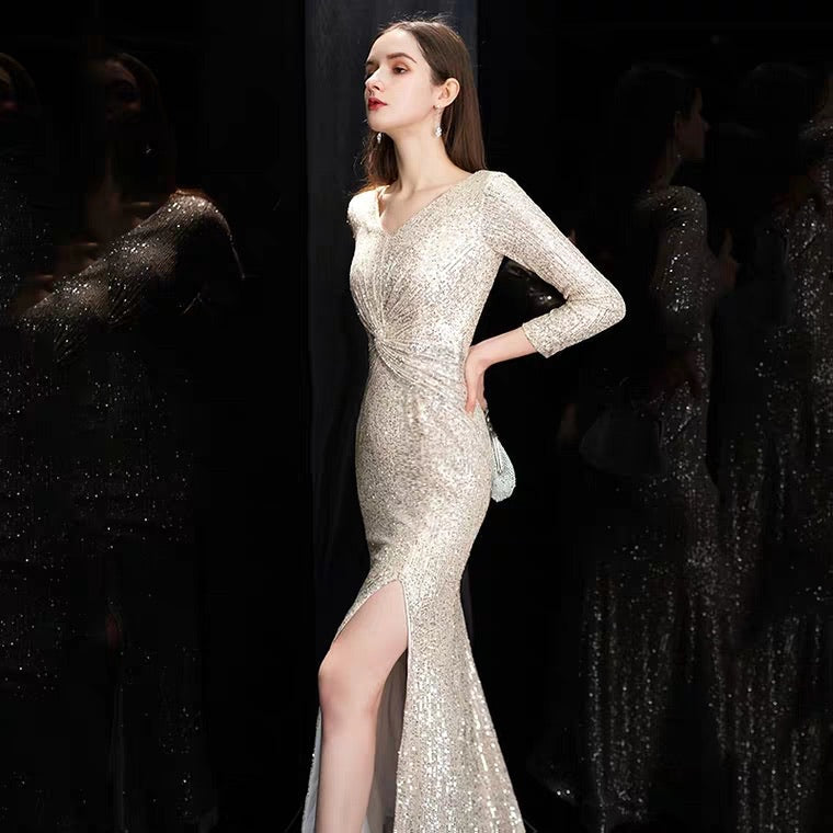 The Quenta Long Sleeves Sequined Gown