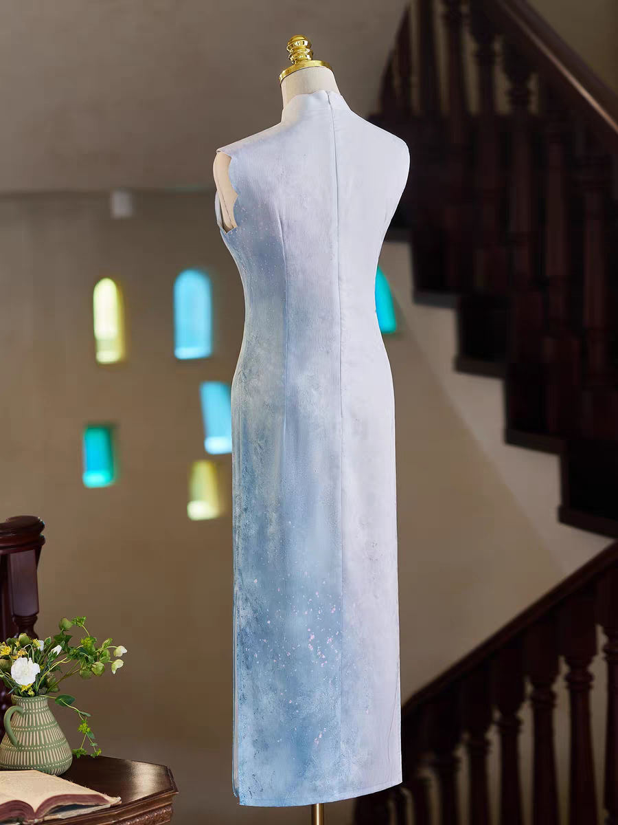 The Ryndel Ombre Blue Cheongsam Gown