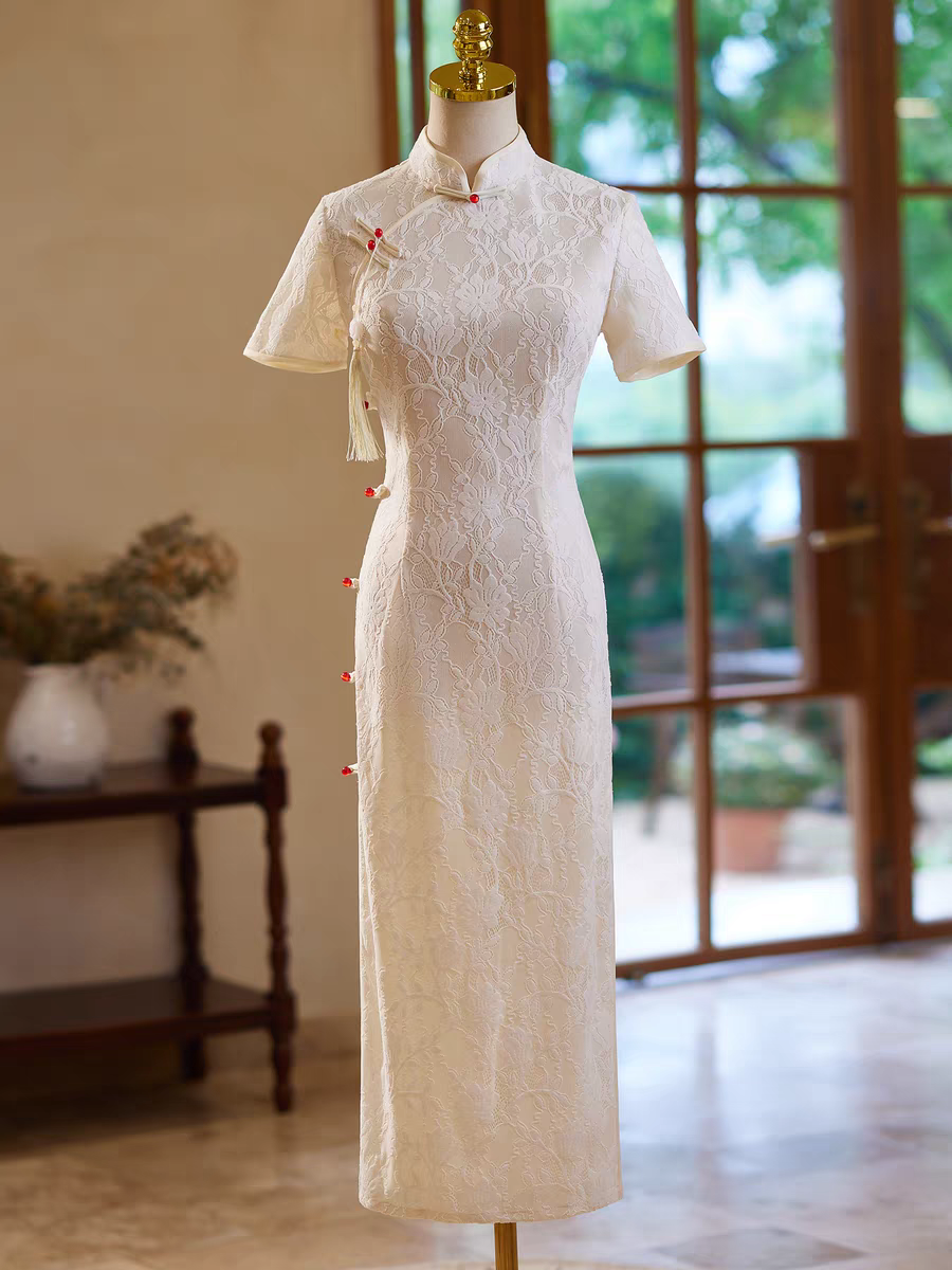 The Karera Sleeveless Cheongsam Gown
