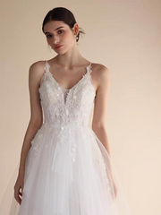 The Freyja Wedding Bridal Heart Shape Sleeveless Gown